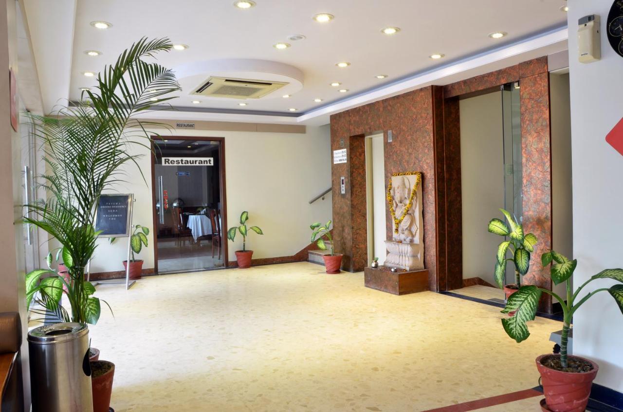 Hotel Bhoomivilas アーグラ エクステリア 写真