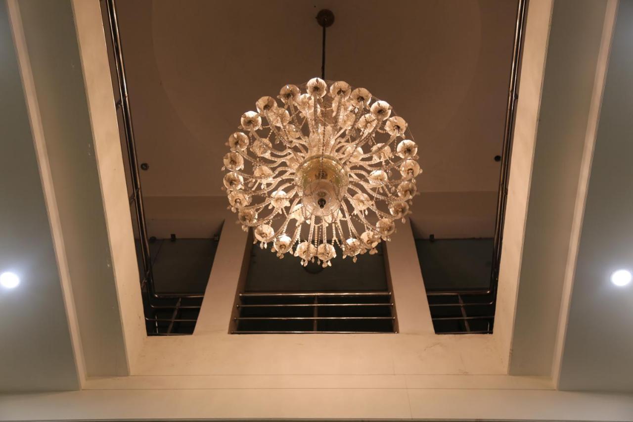 Hotel Bhoomivilas アーグラ エクステリア 写真