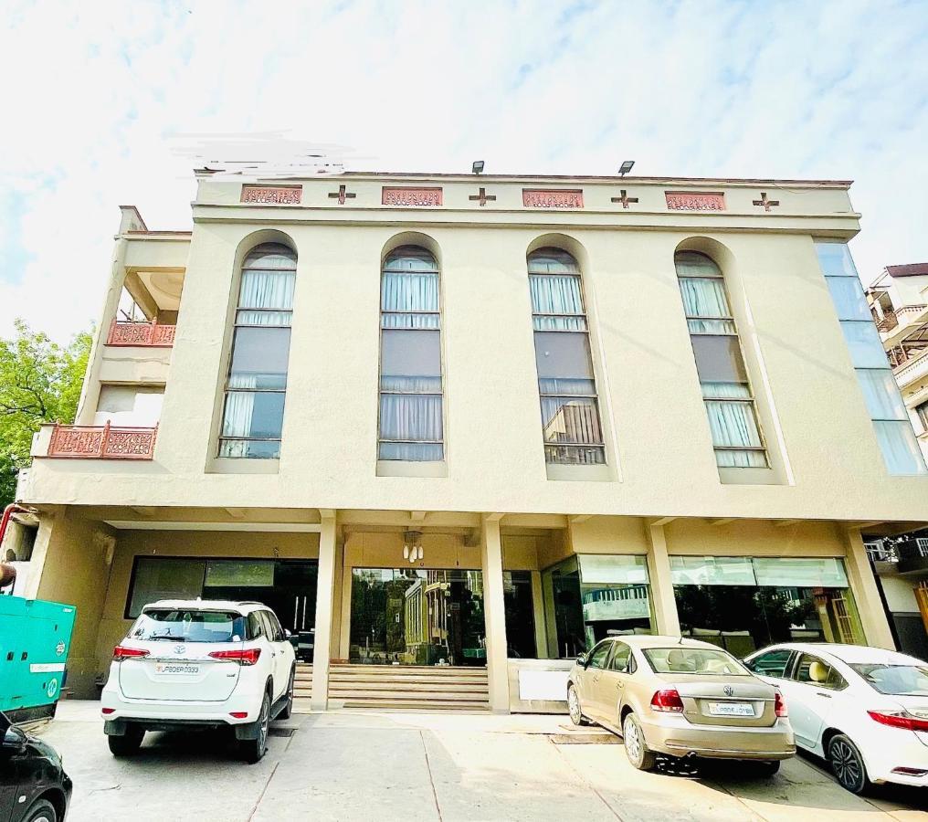 Hotel Bhoomivilas アーグラ エクステリア 写真
