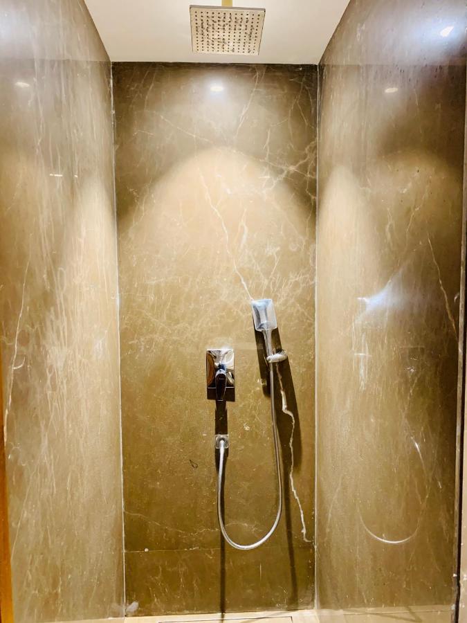 Hotel Bhoomivilas アーグラ エクステリア 写真
